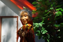 hier steh ich vor dem Hexenhaus