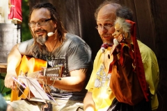 Oh, Mann, denen musste ich erst das Gitarrespielen beibringen !